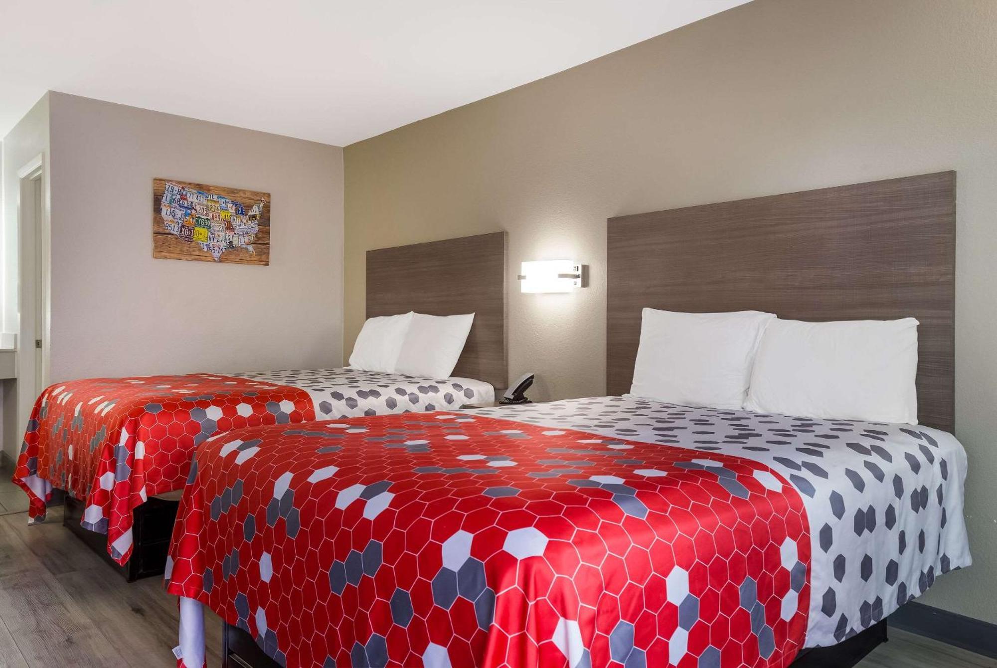 Econo Lodge Mobile Exterior foto